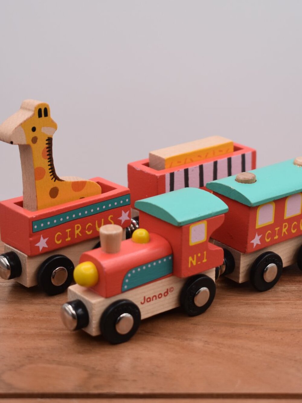 Janod Circus Train Wooden Trains N.1 Caboose Engine Cargo Cars Juratoys France - Picture 7 of 8
